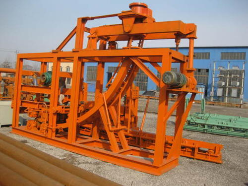 連鑄機回轉(zhuǎn)臂及底座振動時效處理方案