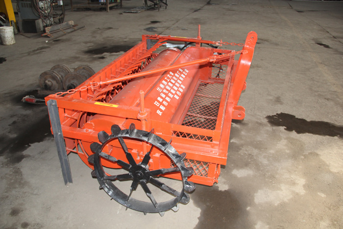 殘膜清理輥筒凸輪軸靜、動(dòng)態(tài)應(yīng)變測試研究