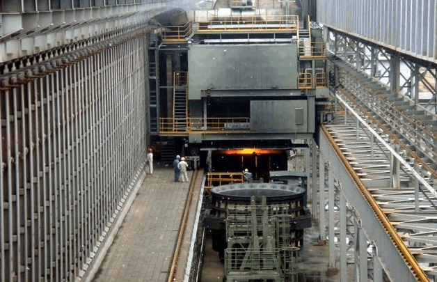 大型焦?fàn)t基礎(chǔ)結(jié)構(gòu)應(yīng)變測試研究